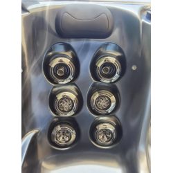 Ďalšie masážne trysky na lehátku vírivky